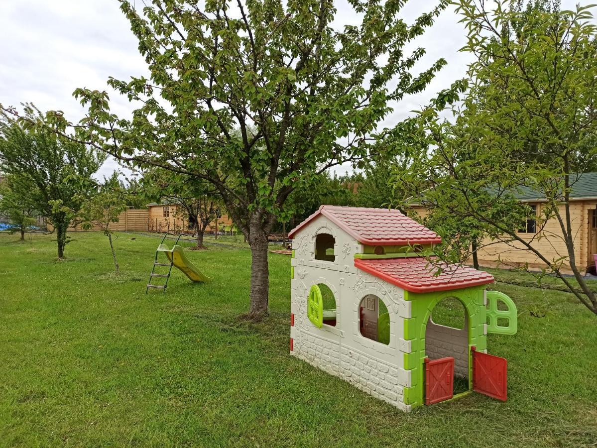 Gite Les Chalets Du Fliers Verton Meubles De Tourisme Classes 2 Etoiles Berck Dış mekan fotoğraf