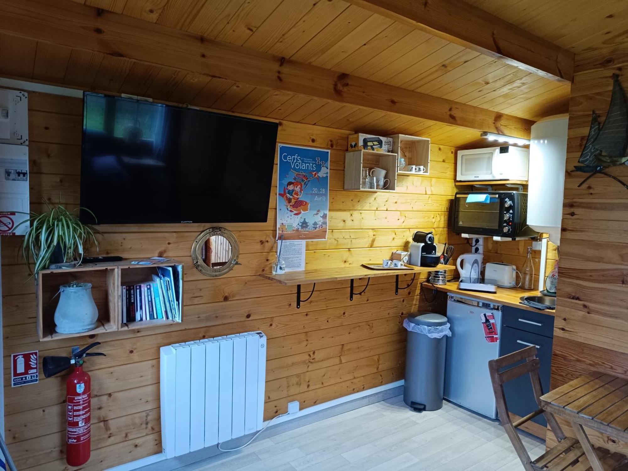 Gite Les Chalets Du Fliers Verton Meubles De Tourisme Classes 2 Etoiles Berck Oda fotoğraf