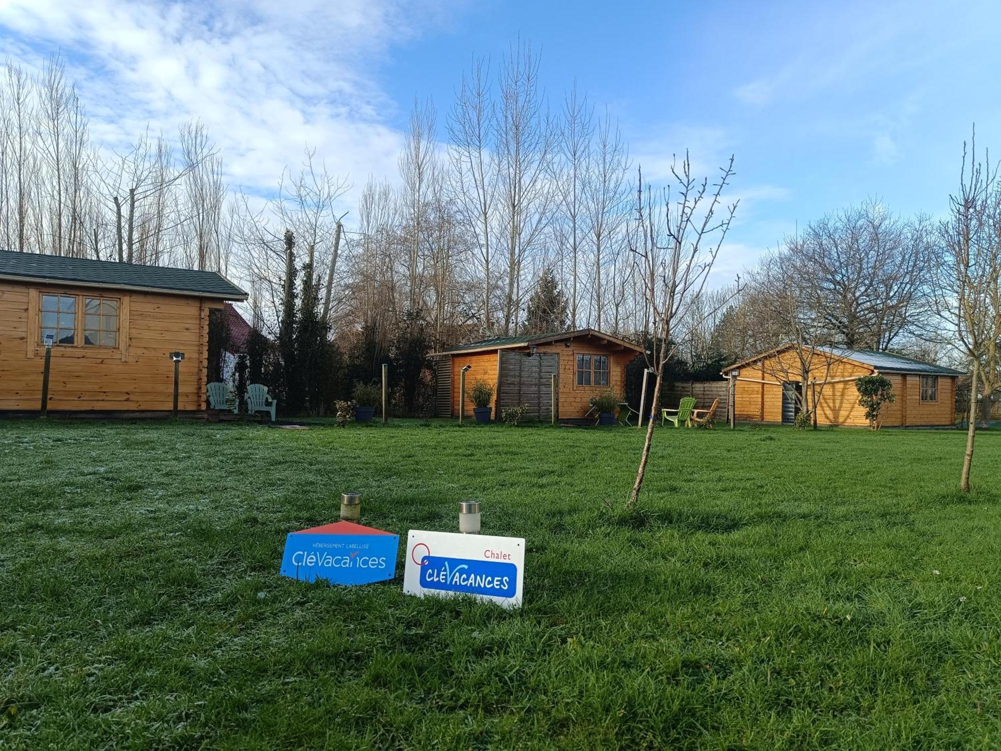 Gite Les Chalets Du Fliers Verton Meubles De Tourisme Classes 2 Etoiles Berck Dış mekan fotoğraf